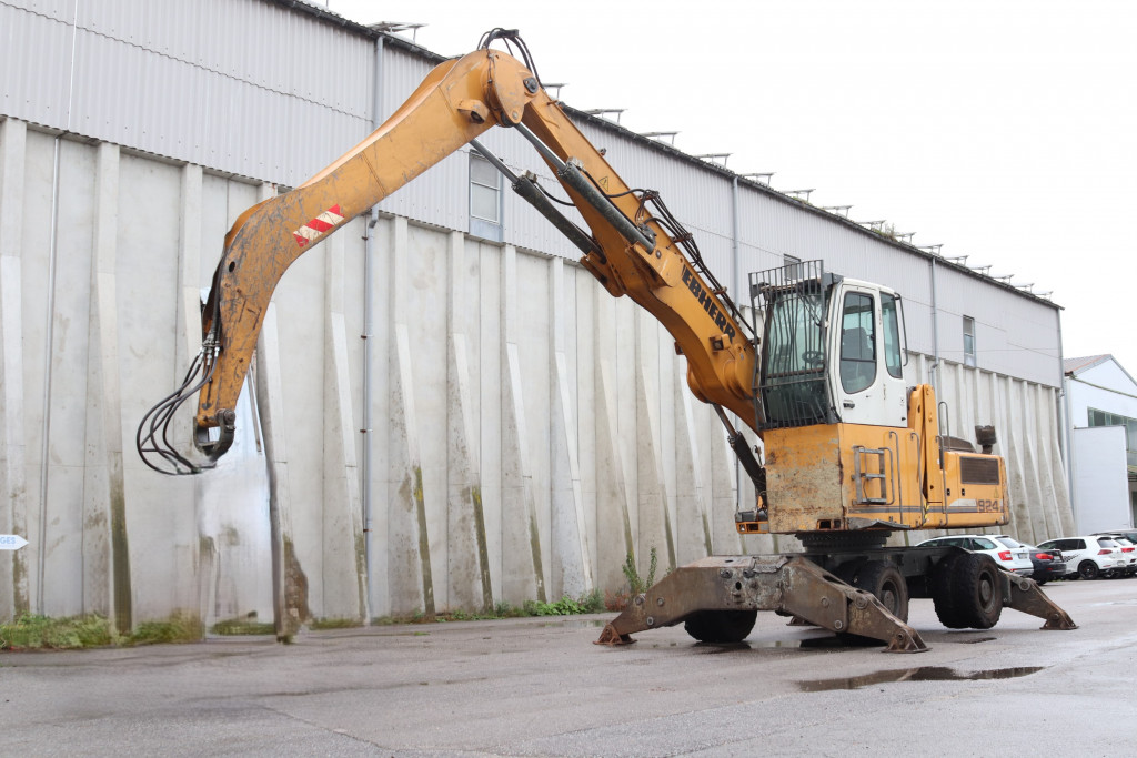 
								4553 Liebherr A 924 C Umschlagbagger full									
