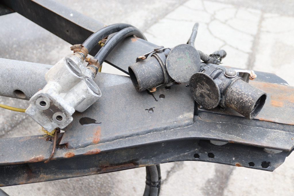 
								5272 Wecon APD 218 Schiebeplane Durchlade-System full									