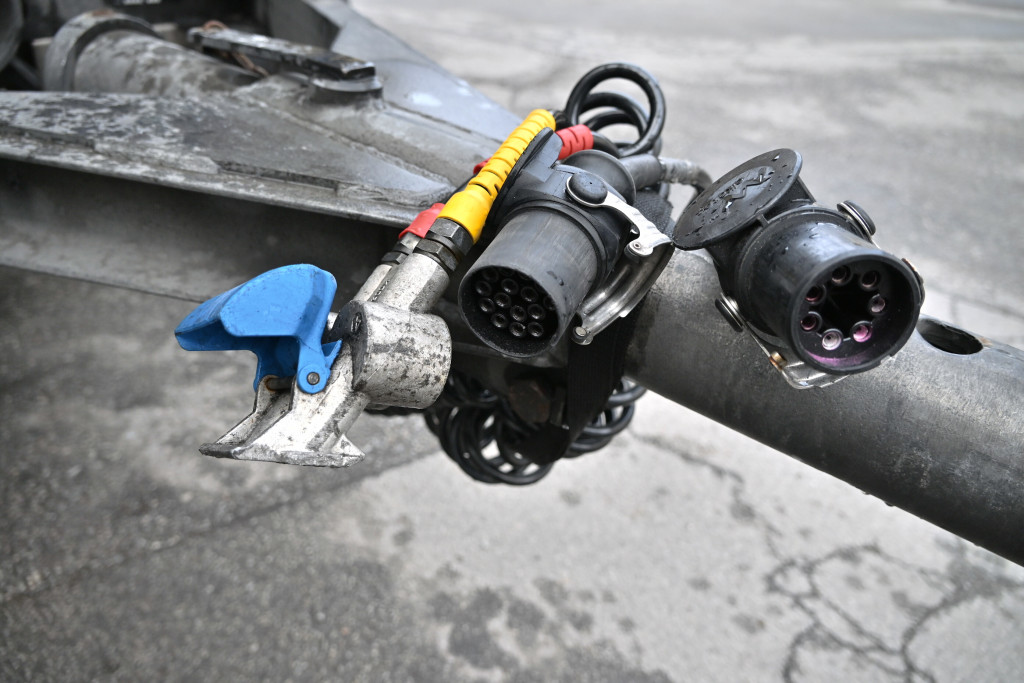 
								5303 Schwarzmueller PA 2/E Carrier Vector 1950 Bi-Temp full									