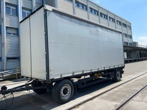 5376 Schwarzmueller PA 2/E Schiebeplane Durchlader 2,7m Reifen 60%