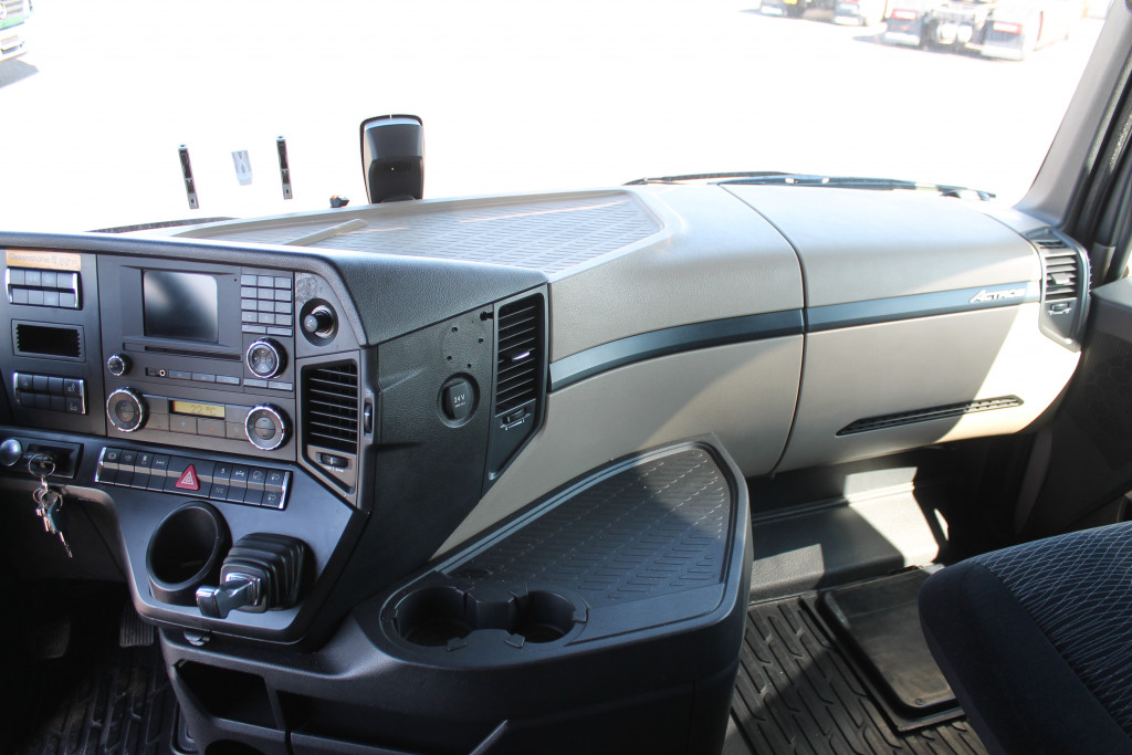 
								5401 Mercedes-Benz Actros 2545 6×2 Retarder Lift/Lenk LBW Edscha full									