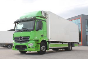 5404 Mercedes-Benz Antos 1833 8,7m Frigoblock LBW Blatt/Luft Bett