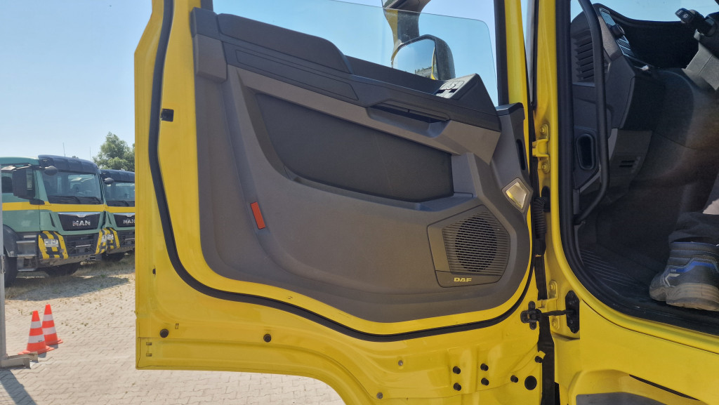 
								5424 Daf XF430FT NGD neue Maske E6e 2 Tanks Blatt/Luft full									