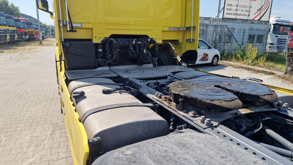 
								5424 Daf XF430FT NGD neue Maske E6e 2 Tanks Blatt/Luft full									