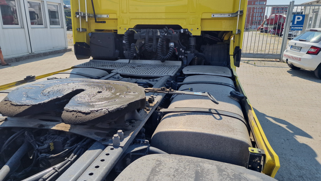 
								5424 Daf XF430FT NGD neue Maske E6e 2 Tanks Blatt/Luft full									