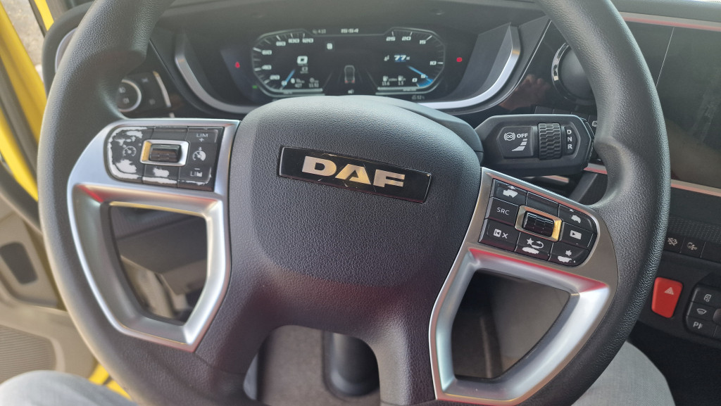 
								5425 Daf XF430FT NGD neue Maske E6e 2 Tanks Blatt/Luft full									