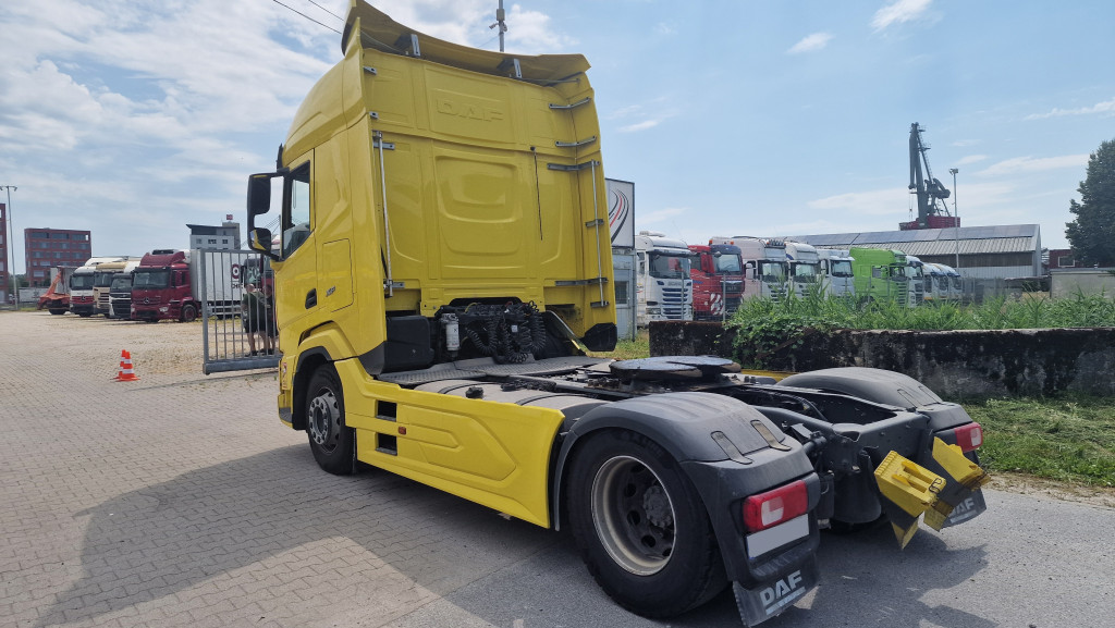 
								5425 Daf XF430FT NGD neue Maske E6e 2 Tanks Blatt/Luft full									