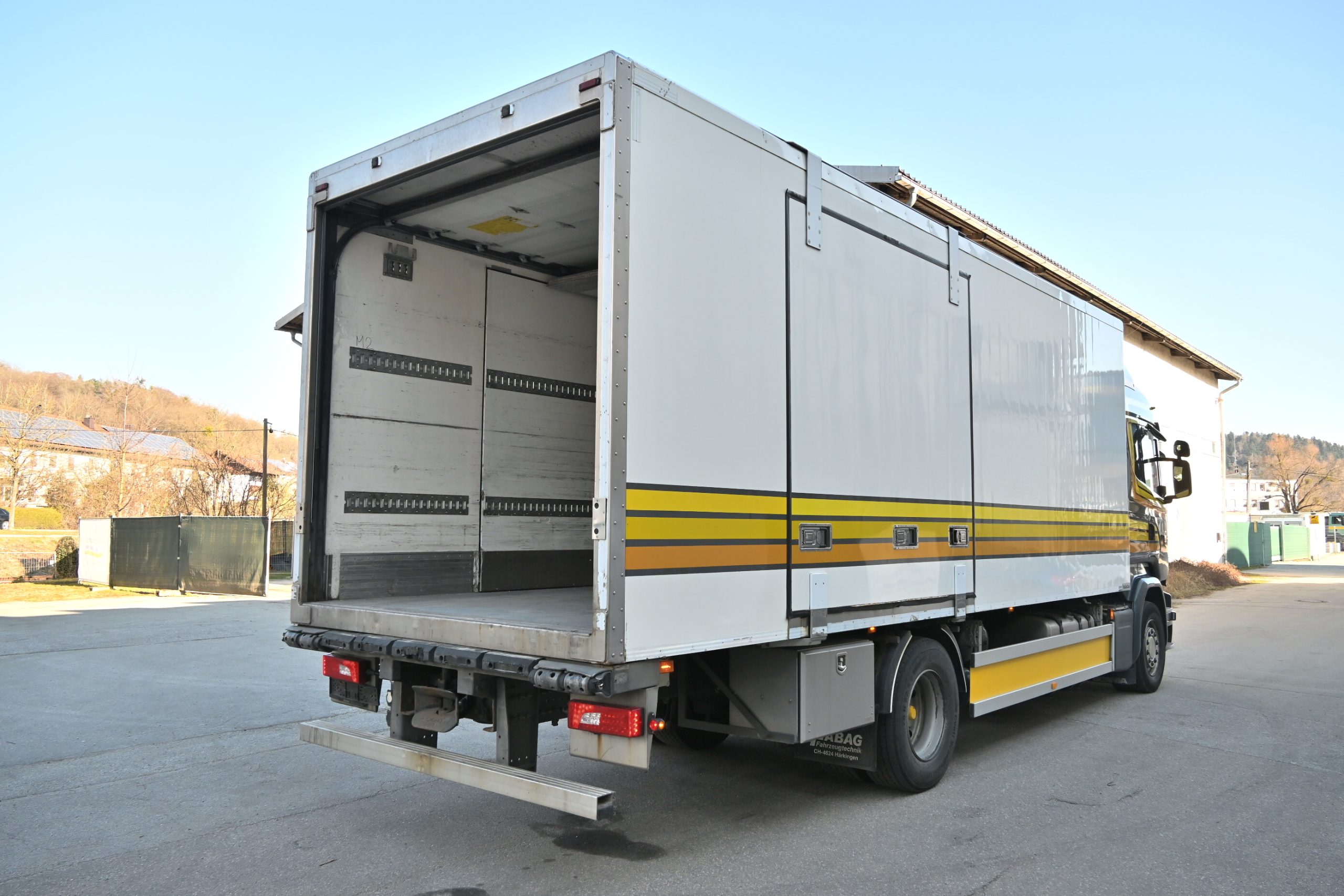 
								5301 Scania R450 E6 Retarder Carrier 850U Seitentüren AHK full									