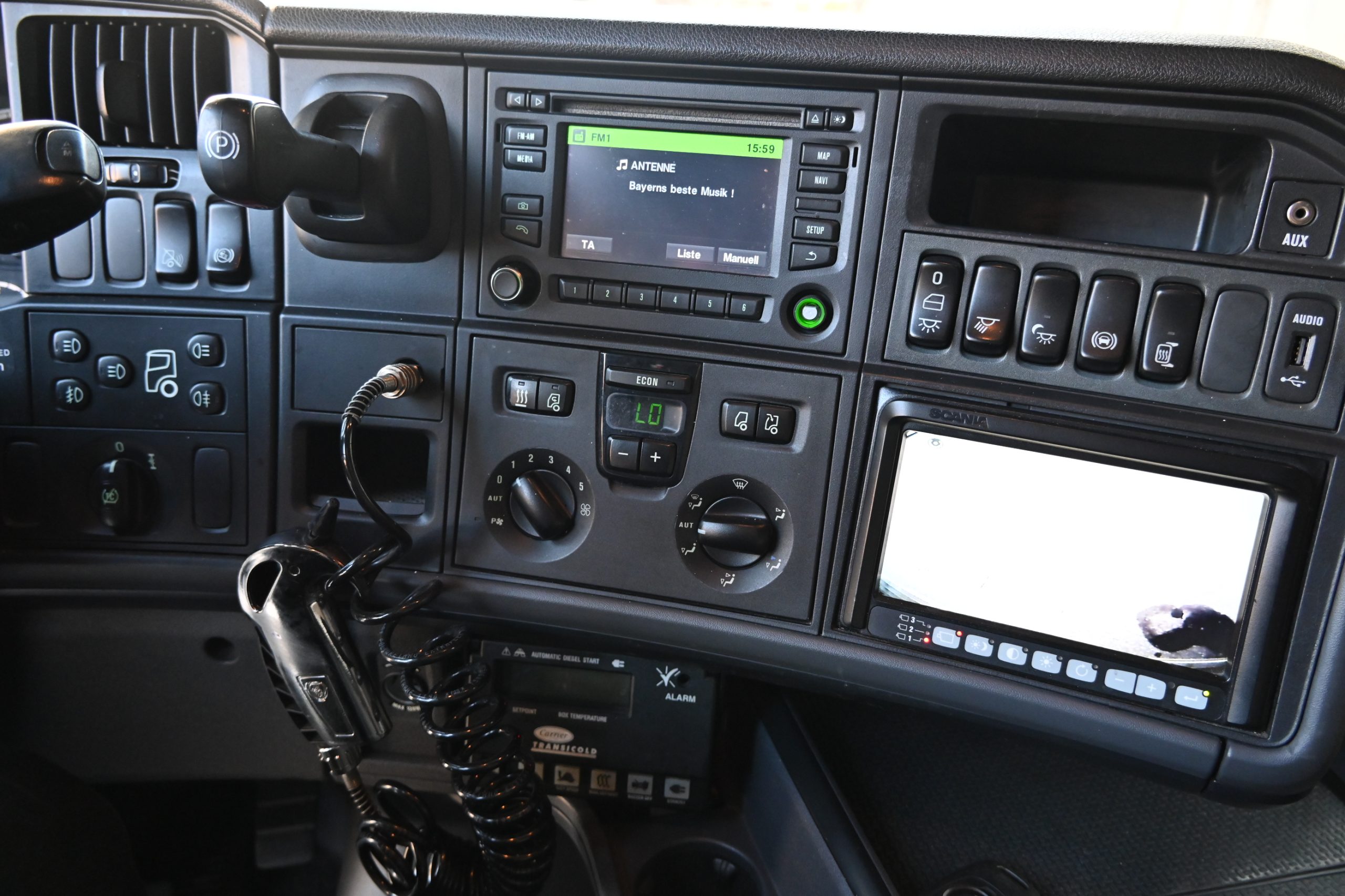 
								5301 Scania R450 E6 Retarder Carrier 850U Seitentüren AHK full									